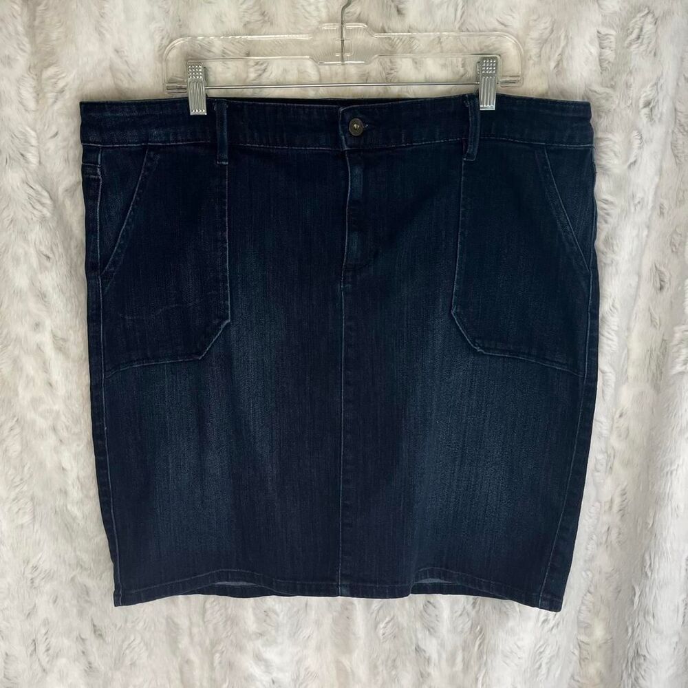 Liz Claiborne navy blue denim short skirt women's Size 16